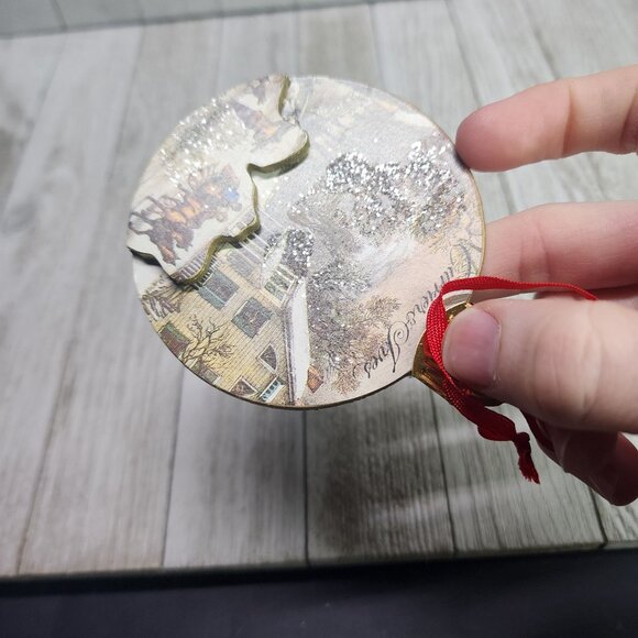 Vtg Currier & Ives Winter Christmas Hanging Ornament Holiday Decor 3 1/4" DIA - Picture 4 of 6